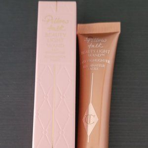 Charlotte Tilbury Beauty Highlighter Wand PILLOW TALK MEDIUM $52